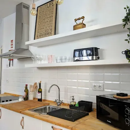 Apartament Charming One Bedroom Flat Lizbona